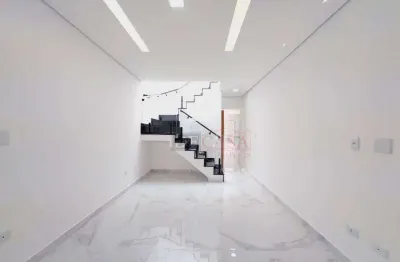 Sobrados Novos à Venda. 3 dormitórios (1 suíte e sacada), quintal, churrasqueira, 2 vagas de garagem. Vila Ré - São Paulo/SP