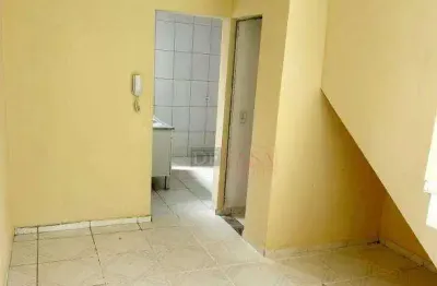 Sobrado à Venda. 2 dormitórios, 1 Vaga. Parada XV de Novembro - São Paulo/SP