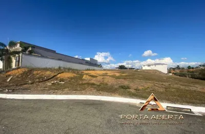 Terreno à venda na Lagoa Silvana, Caratinga 