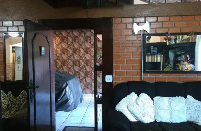 Casa com 3 quartos à venda na Rua Roraima, 80, Cajuru, Curitiba