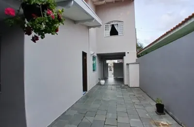 Casa com 5 quartos à venda na Rua Esper Jorge Chueri, 510, Cajuru, Curitiba