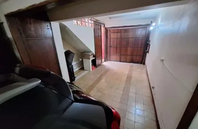 Casa / Sobrado para Venda em São Paulo, Campo Belo, 3 dormitórios, 2 banheiros, 2 vagas