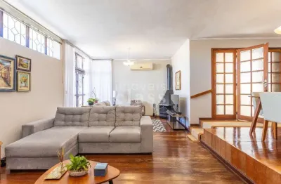 Casa com 3 quartos à venda na Rua Artigas, 320, Petrópolis, Porto Alegre por R$ 1.379.000