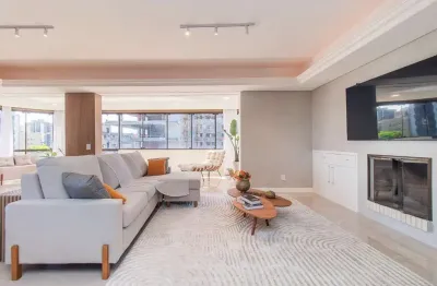 Apartamento com 3 quartos à venda na Rua Ronald de Carvalho, 57, Mont Serrat, Porto Alegre por R$ 2.200.000