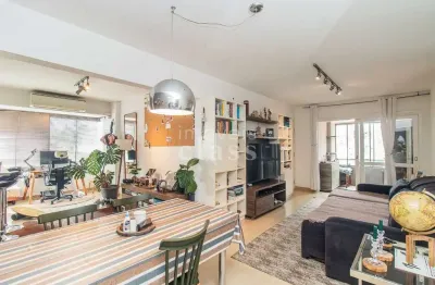 Apartamento com 2 quartos à venda na Rua General Lima e Silva, 707, Centro Histórico, Porto Alegre por R$ 690.000