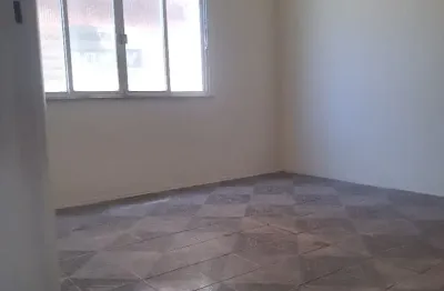 Apartamento 2 quartos prédio antigo sem elevador condomínio barato