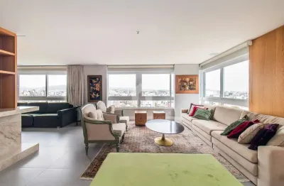 Apartamento com 3 quartos à venda na Rua Doutor Lauro de Oliveira, 140, Rio Branco, Porto Alegre por R$ 2.980.000