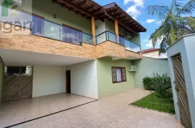 Sobrado impecável zona leste de londrina acabamento de luxo