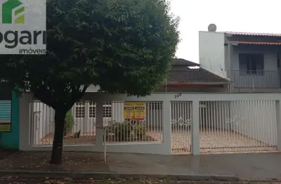 Casa  sozinha no quintal  area construçao 160 terreno 250