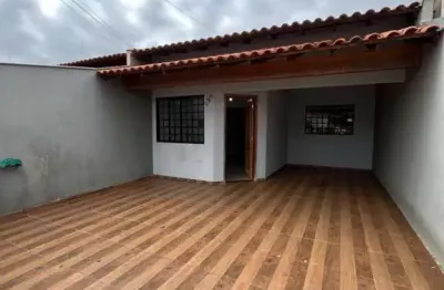 Casa geminada planejada ampla excelente localização zona norte