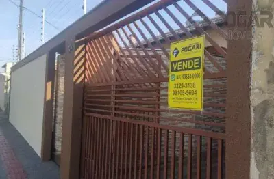 Casa com 3 quartos à venda na Rua Rubi ( Piscina Com Cascata ), 38, Waldemar Hauer, Londrina