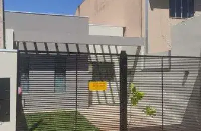 Casa com 3 quartos à venda na Rua José Ricardo Vechia, 125, Aragarça, Londrina
