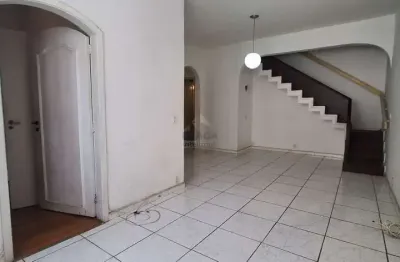 Duplex com Varanda e Vaga na Escritura – Oportunidade no Flamengo!!