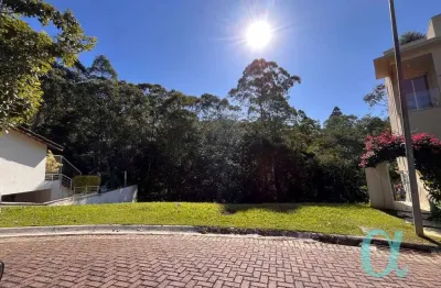 Terreno à venda no Tamboré, Santana de Parnaíba 