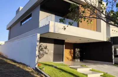 Sobrado Alto Padrão à Venda no Belvedere II – 3 Suítes com Piscina