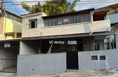 Casa com 3 quartos à venda, 225 m² por R$ 290.000 - Vitorino Braga - Juiz de Fora/MG