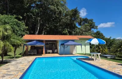 Casa em Condomínio Fechado – Ibiúna - Refúgio e Conforto com 4 quartos