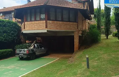 Casa Exclusiva no Residencial 1 – Alphaville | Face Norte | Pronta para Morar