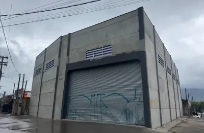 Galpão comercial com 460 m² localização privilegiada ótima logistica