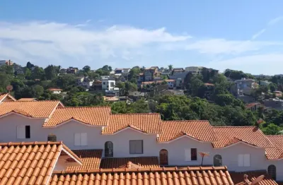 Excelente sobrado com 02 dormitórios no res. Morada dos Pássaros