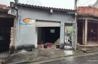 Vendo terreno em Itapevi, com uma casa de 2 cômodos nos fundos