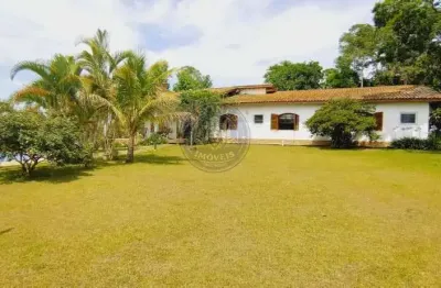Casa de Campo para Venda em Igaratá, Centro, 4 dormitórios, 1 suíte, 4 banheiros, 15 vagas