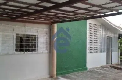 Casa à venda na Gruta de Lourdes,8/4, sendo 3 suítes, piscina, 450m², excelente