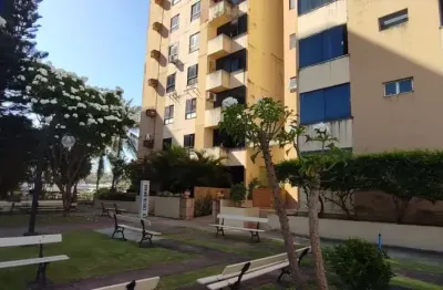 Apartamento á venda na Jatiúca, 3/4, 2 suites, 200m da praia, 100m2 ótimo local