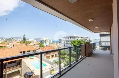 Lindo apartamento, planta maravilhosa, frente mar com vista lateral da lagoa e do mar, em condomínio com érea em comum estilo clube completo. 3 suítes com varandão estendido. Melhor localização da pra