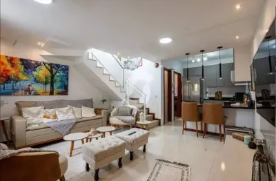 Linda casa duplex em Serra Grande pronta para morar! Encante-se com esta belíssima casa duplex localizada em um condomínio exclusivo com apenas 7 casas, oferecendo privacidade, conforto e tranquilidad