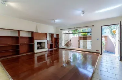 Sobrado à venda, 3 quartos, 1 suíte, 3 vagas, Centro - Santo André/SP