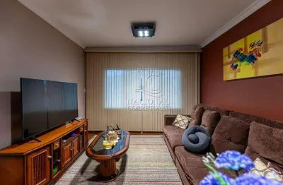 Sobrado à venda no parque novo oratório - 3 dormitórios, área gourmet e cômodo multifuncional