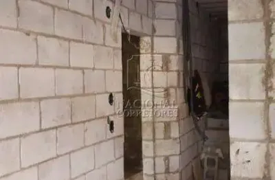 Apartamento sem condomínio n°4 com elevador, no térreo. 41,56 m2 de área útil. sem garagem.