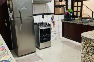 Sobrado com 3 dormitórios à venda na vila gilda – 234m², excelente localização!