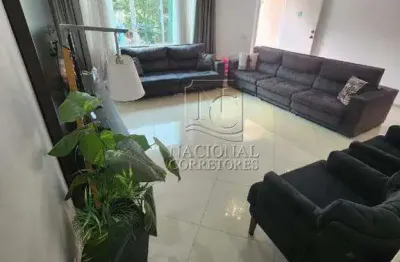 Lindo sobrado 3 suítes, 6 vagas com 248m² no bairro olímpico em são caetano do sul