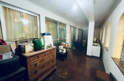 Aceita proposta. casa comercial para locação no jardim, 578 m² de área construída. ideal para casa de repouso, clinica, pet shop, hotel e etc......