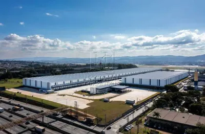 Galpão logístico com 15.181,67m² de frente para a rodovia presidente dutra para alugar em guarulhos