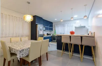 Sobrado amplo com 3 dormitórios e churrasqueira na vila metalúrgica