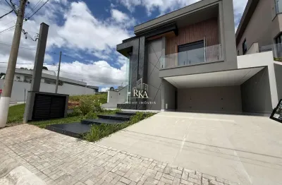 Casa de alto padrão à venda com 300m2, 3 suítes, 4 vagas no Condomínio Reserva S