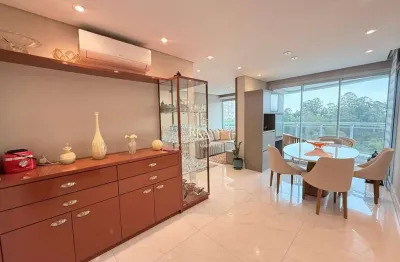 Apartamento semi mobiliado com 1 suíte à venda, 70m² por R$1.180.000 - Edifício