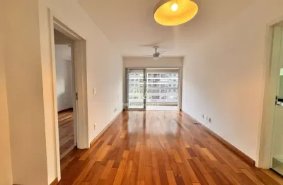 Apartamento com 80m², 2 suítes e 2 vagas de garagem, disponível para venda no Co