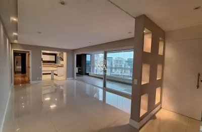 Apartamento com 196m², 3 suítes e 3 vagas para locação no Condomínio M.O.R.E. -