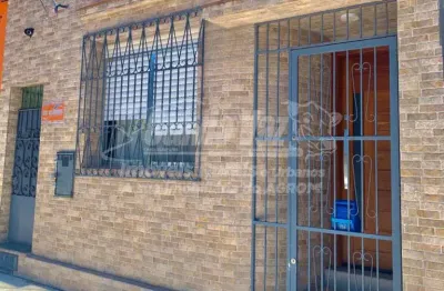 Casa com 3 quartos à venda no Centro, Pelotas 