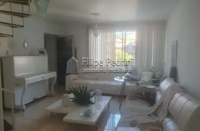 Cobertura com 2 quartos para alugar na Rua Doutor Mário Totta, 621, Tristeza, Porto Alegre por R$ 3.200