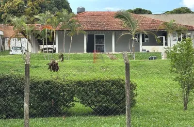 Chácara em Condomínio à Venda em Boituva-SP - 2 Quartos, 1 Suíte, 2 Salas, 1 Banheiro, 3 Vagas - 200m² - Bairro Nova Colina.