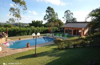 Chácara de Luxo em Condomínio: 6 Quartos, 6 Suítes, 6 Salas na Nova Rheata, Boituva-SP - 412m²