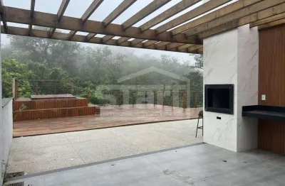 Casa Moderna com Área Gourmet e Vista Privilegiada – Residencial Redenção