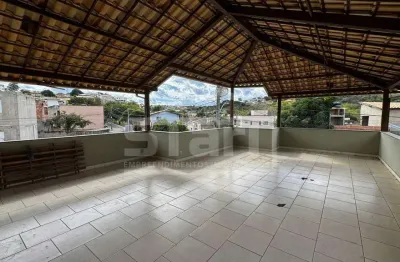 Casa Ampla com Planejados e Área Gourmet no Bairro Visão por R 3500,00