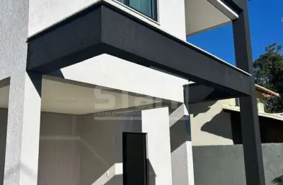 Casa ampla com piscina e área gourmet no Condomínio Cidade Jardim por R 5500