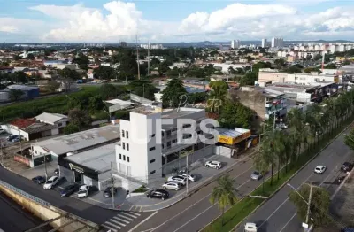 Casa à venda na Avenida Independência, Setor Aeroporto, Goiânia